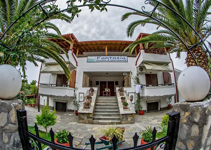 Fantasia And Apartamento Néos Marmarás