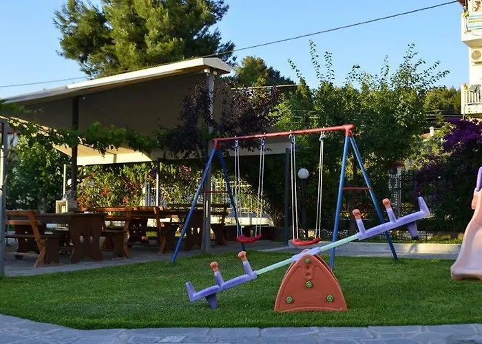 Fantasia And Néos Marmarás