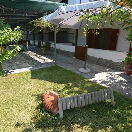 Fantasia And נאוס מרמרס