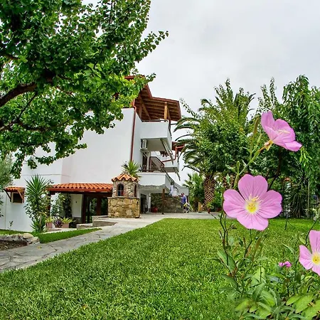 Fantasia And נאוס מרמרס